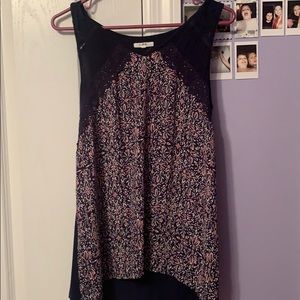 Sleeveless blouse